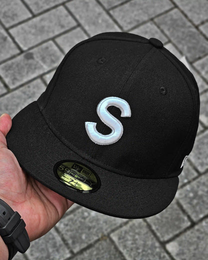 SUPREME EXCLUSIVE NEGRO PARCA S