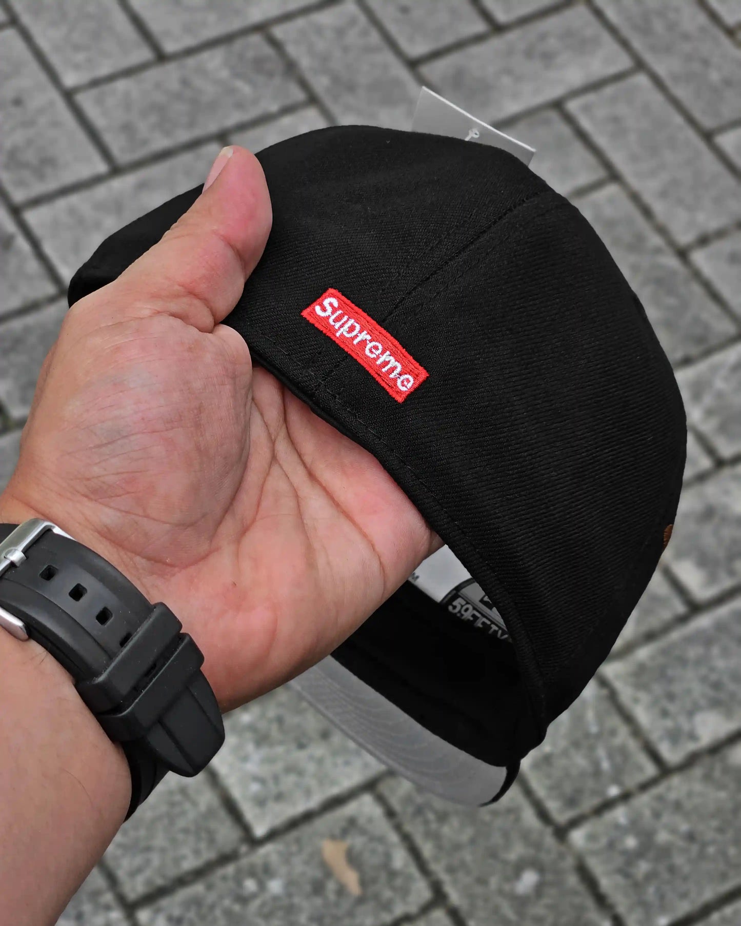 SUPREME EXCLUSIVE NEGRO PARCA S