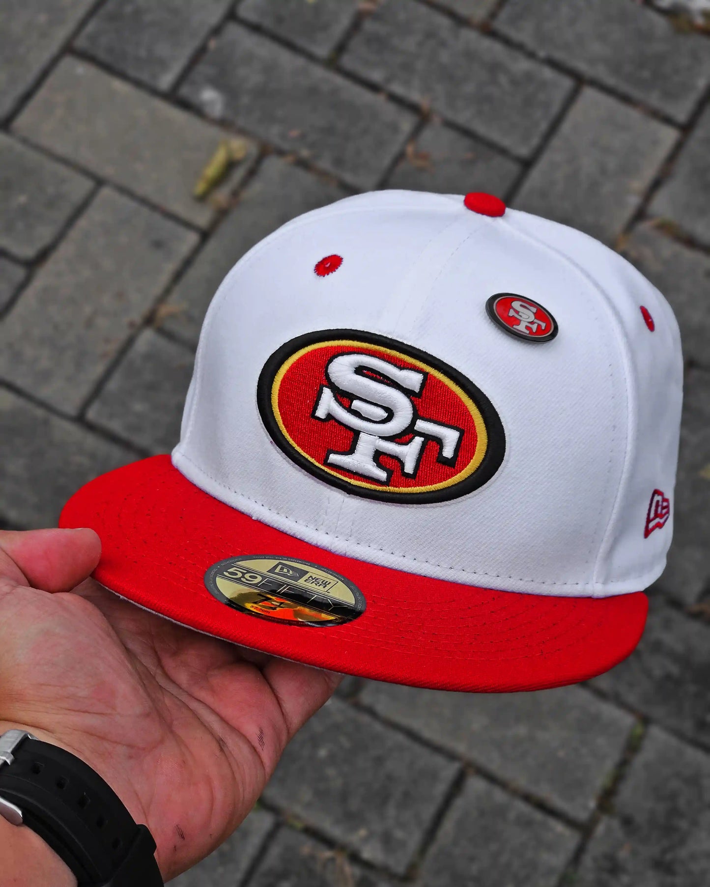 SAN FRANCISCO 49ERS BLANCO VISOR ROJO