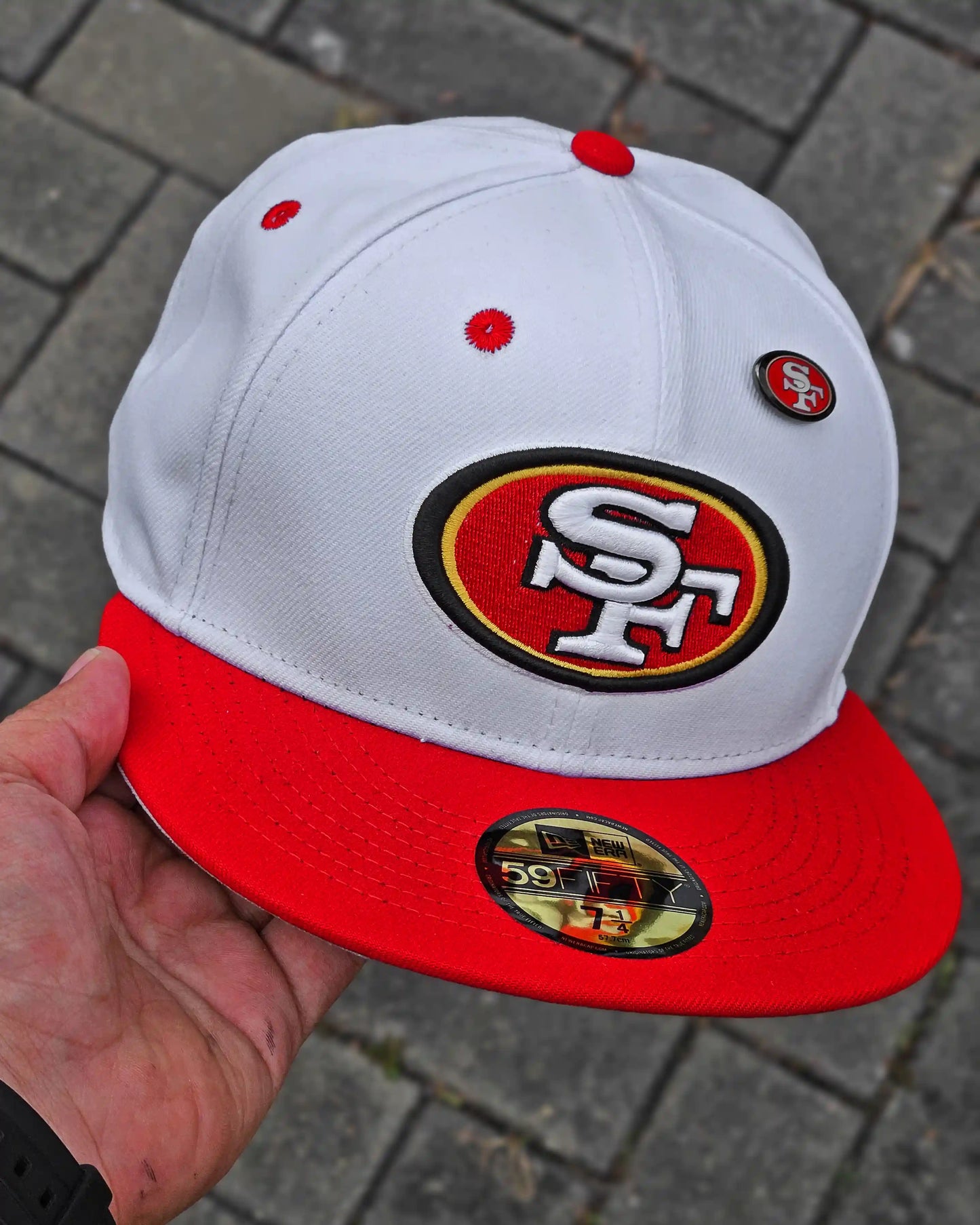 SAN FRANCISCO 49ERS BLANCO VISOR ROJO
