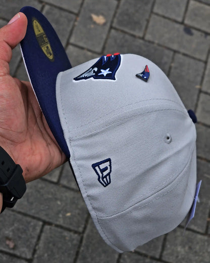 NEW ENGLAND PATRIOTS GRIS VISOR AZUL
