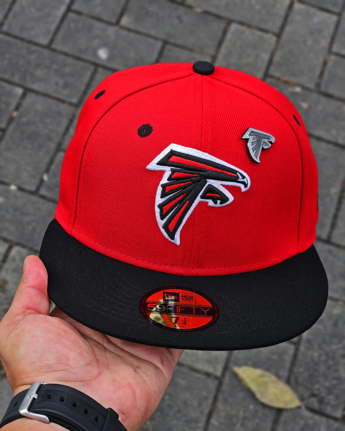 ATLANTA FALCONS ROJO VISOR NEGRO