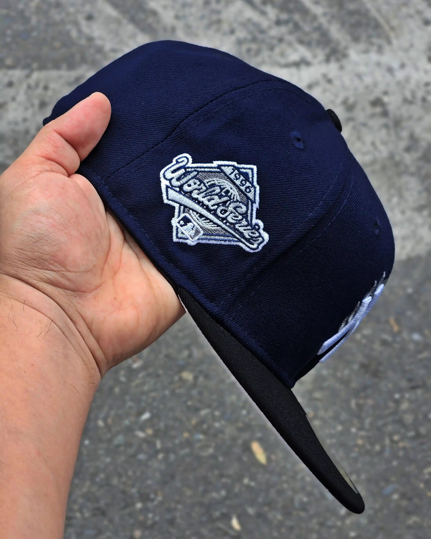 NEW YORK YANKEES NAVY LOGO FLAME VISOR NEGRO