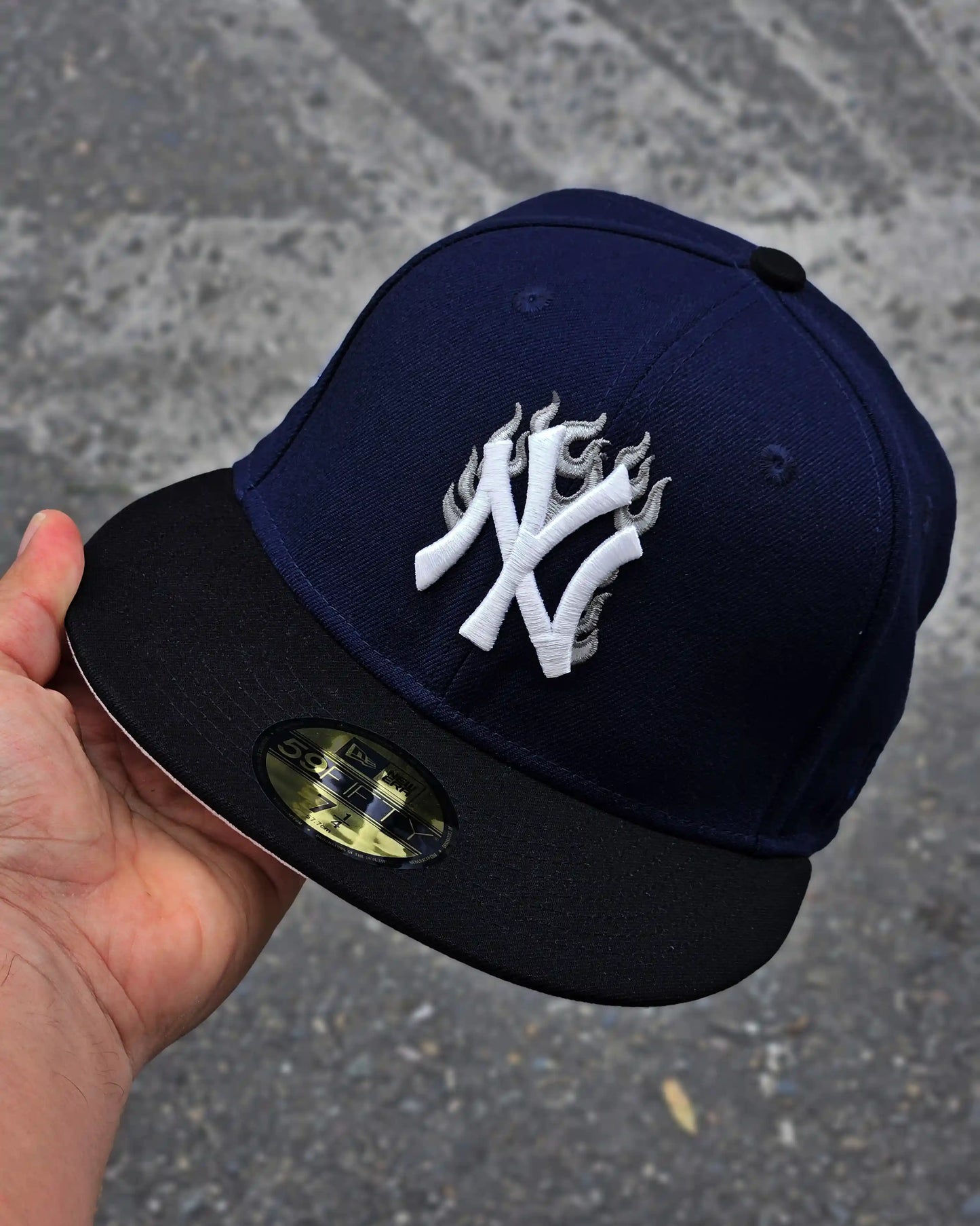 NEW YORK YANKEES NAVY LOGO FLAME VISOR NEGRO