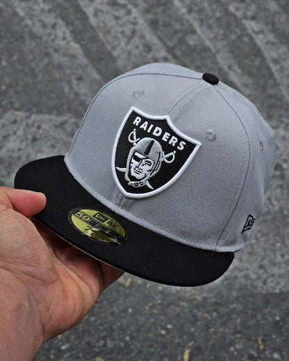 LAS VEGAS RAIDERS GRIS VISOR NEGRO