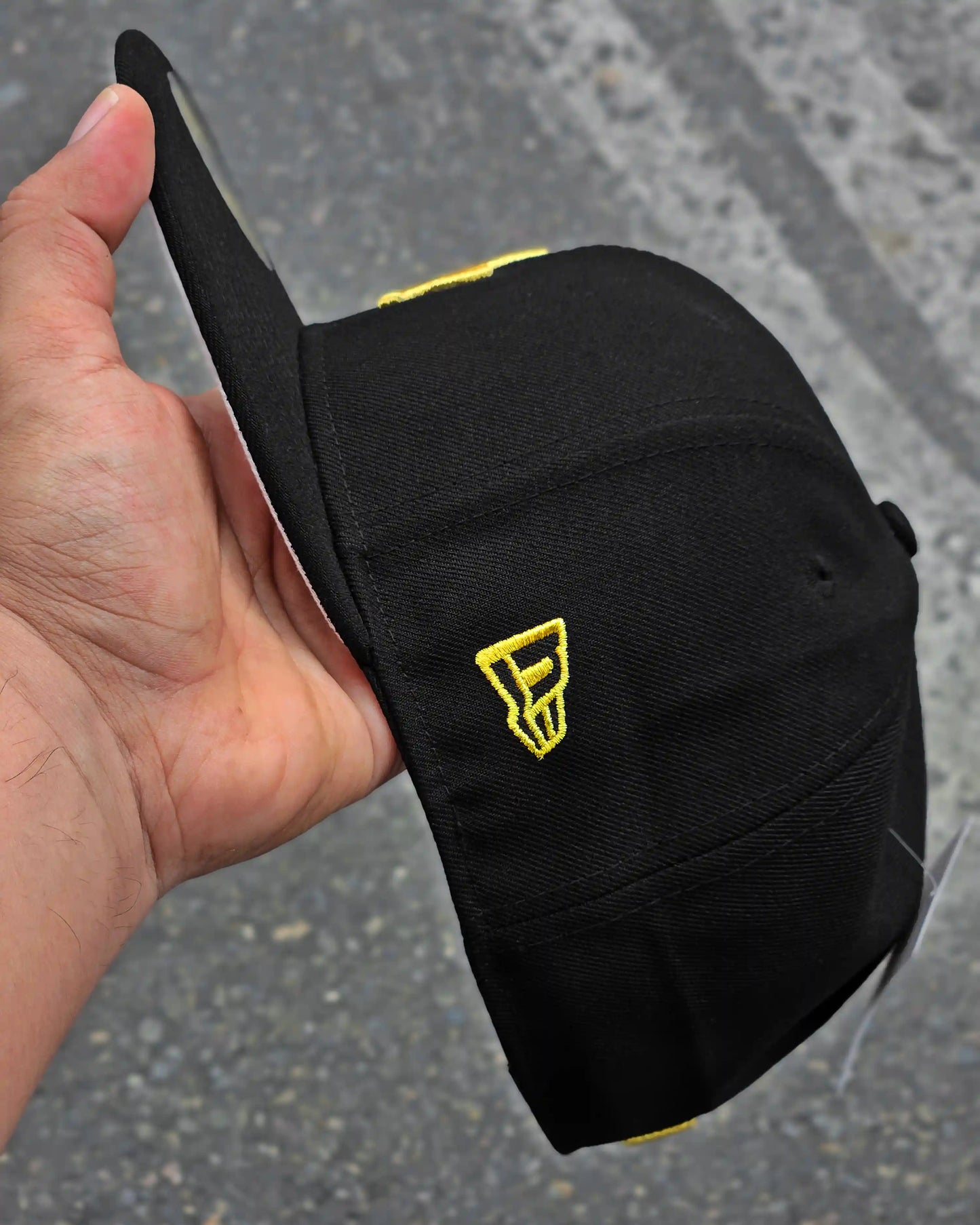 LOS ANGELES DODGERS NEGRO LOGO DORADO