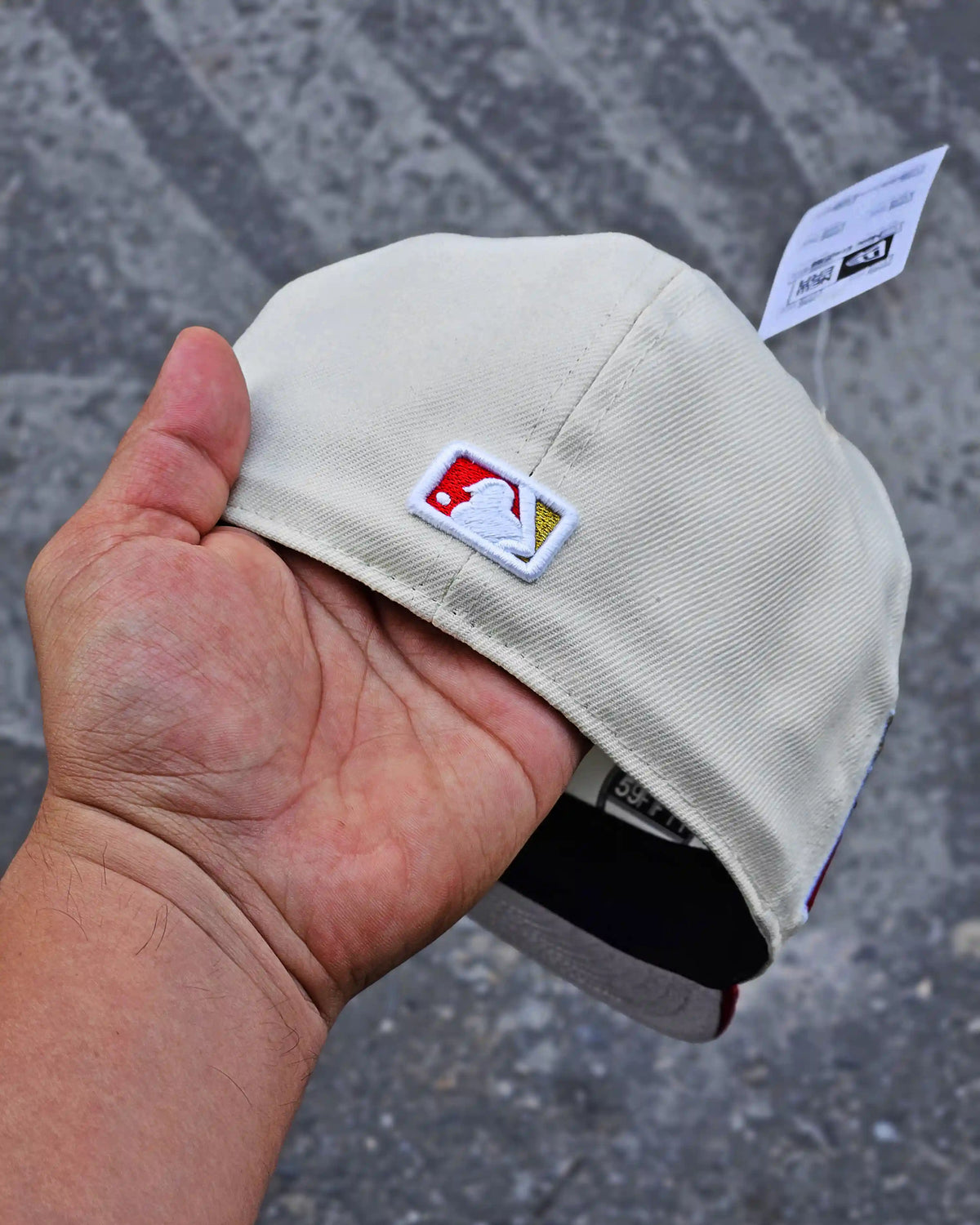 LOS ANGELES DODGERS BEIGE UPSIDE DOWN VISOR ROJO