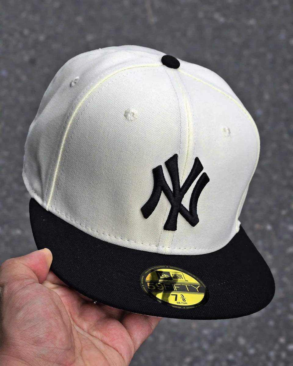 NEW YORK YANKEES BEIGE VISOR NEGRO