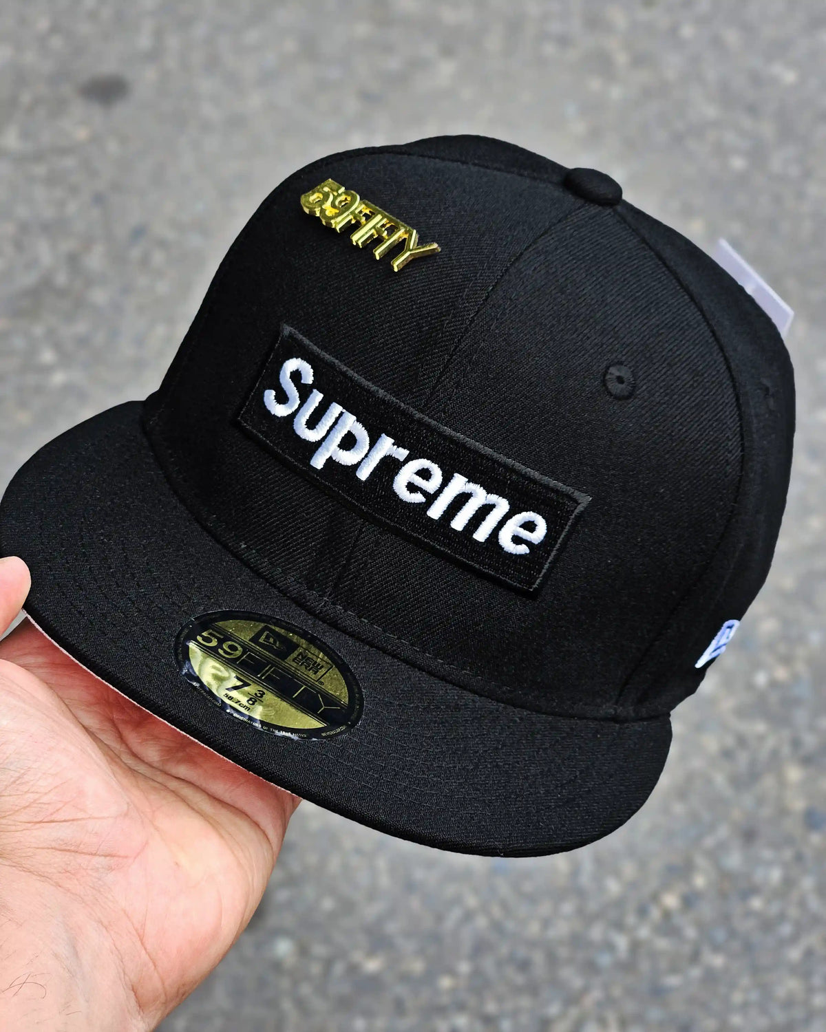 SUPREME EXCLUSIVE NEGRO SHOP BOX LOGO NEW YORK