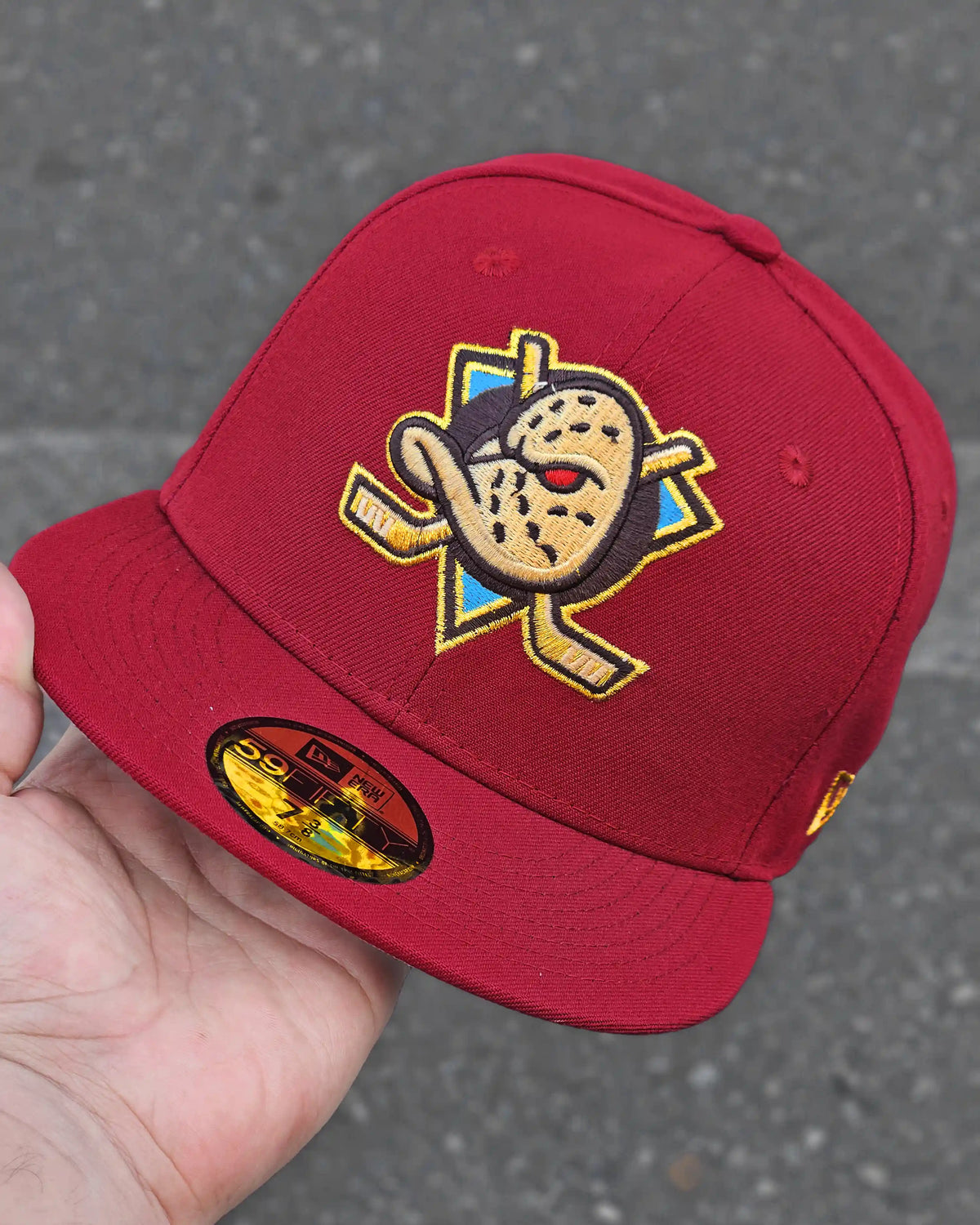 ANAHEIM DUCKS BEIGE VISOR VINOTINTO STANLEY CUP