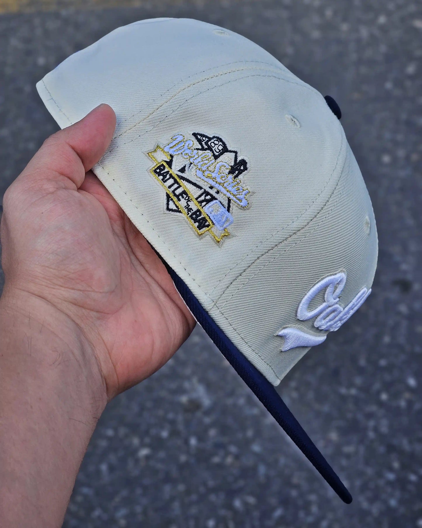 OAKLAND ATHLETICS BEIGE VISOR AZUL