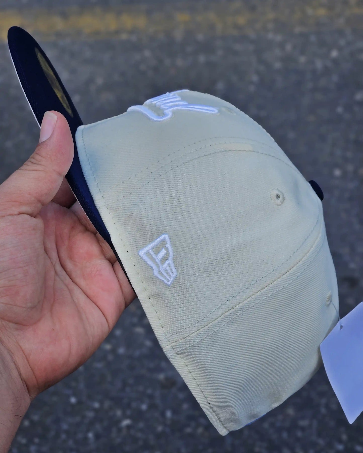OAKLAND ATHLETICS BEIGE VISOR AZUL