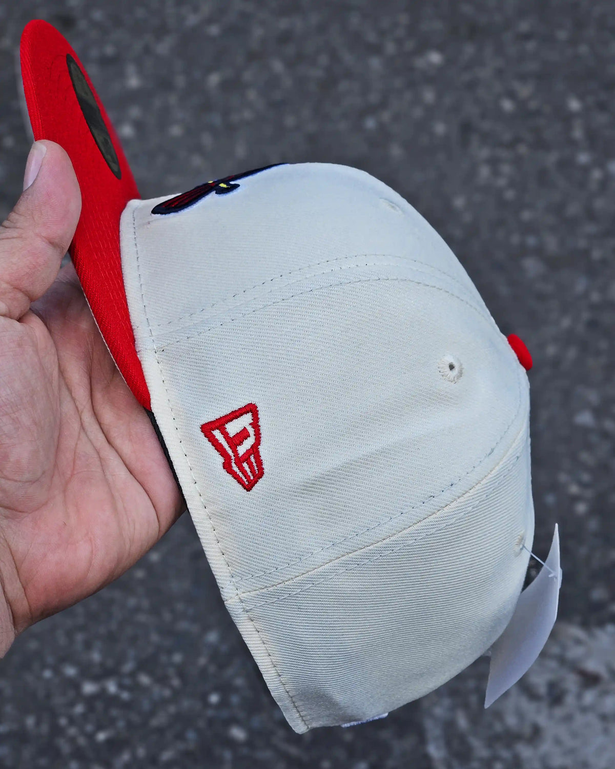SAN LUIS CARDENALES BEIGE VISOR ROJO
