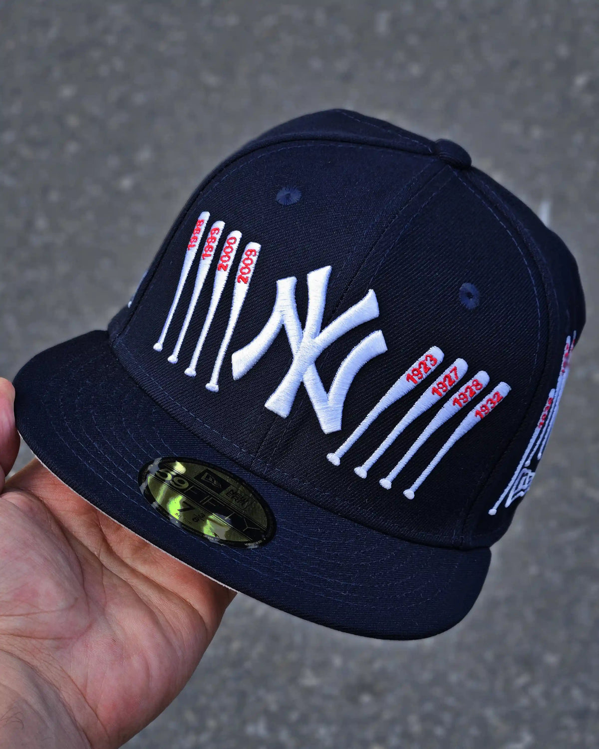 NEW YORK YANKEES NAVY NEW ERA X SPIKE LEE NAVY BATS STRIKE