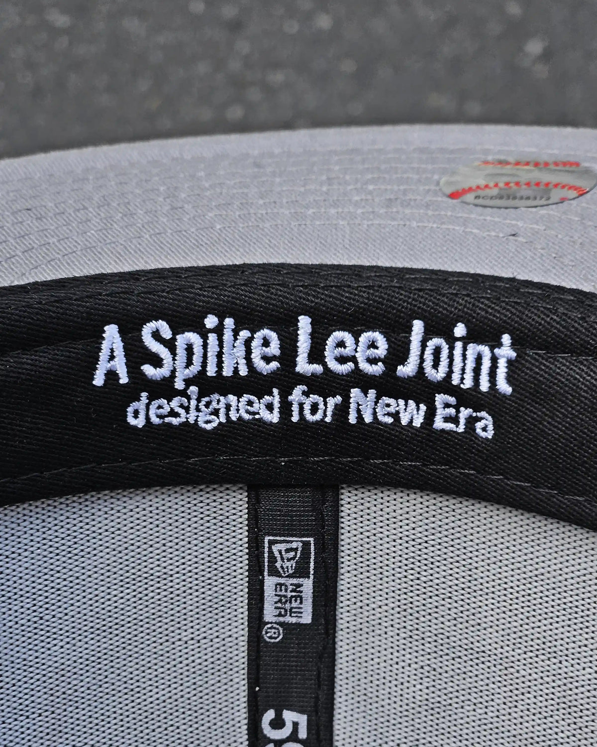 NEW YORK YANKEES NAVY NEW ERA X SPIKE LEE NAVY BATS STRIKE
