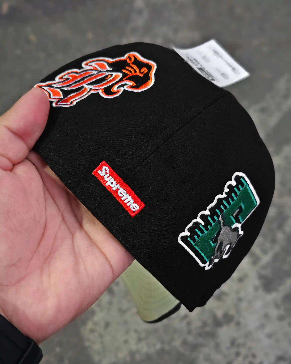 SUPREME EXCLUSIVE NEGRO MASCOTS S