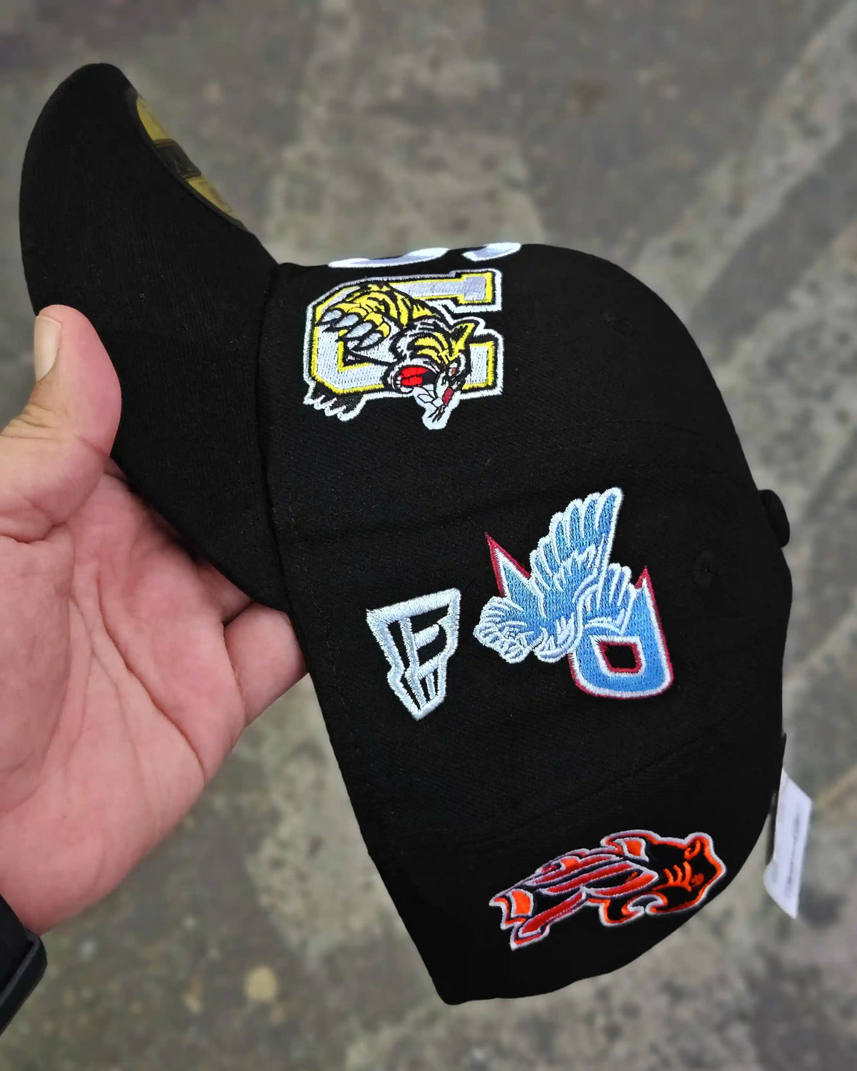 SUPREME EXCLUSIVE NEGRO MASCOTS S