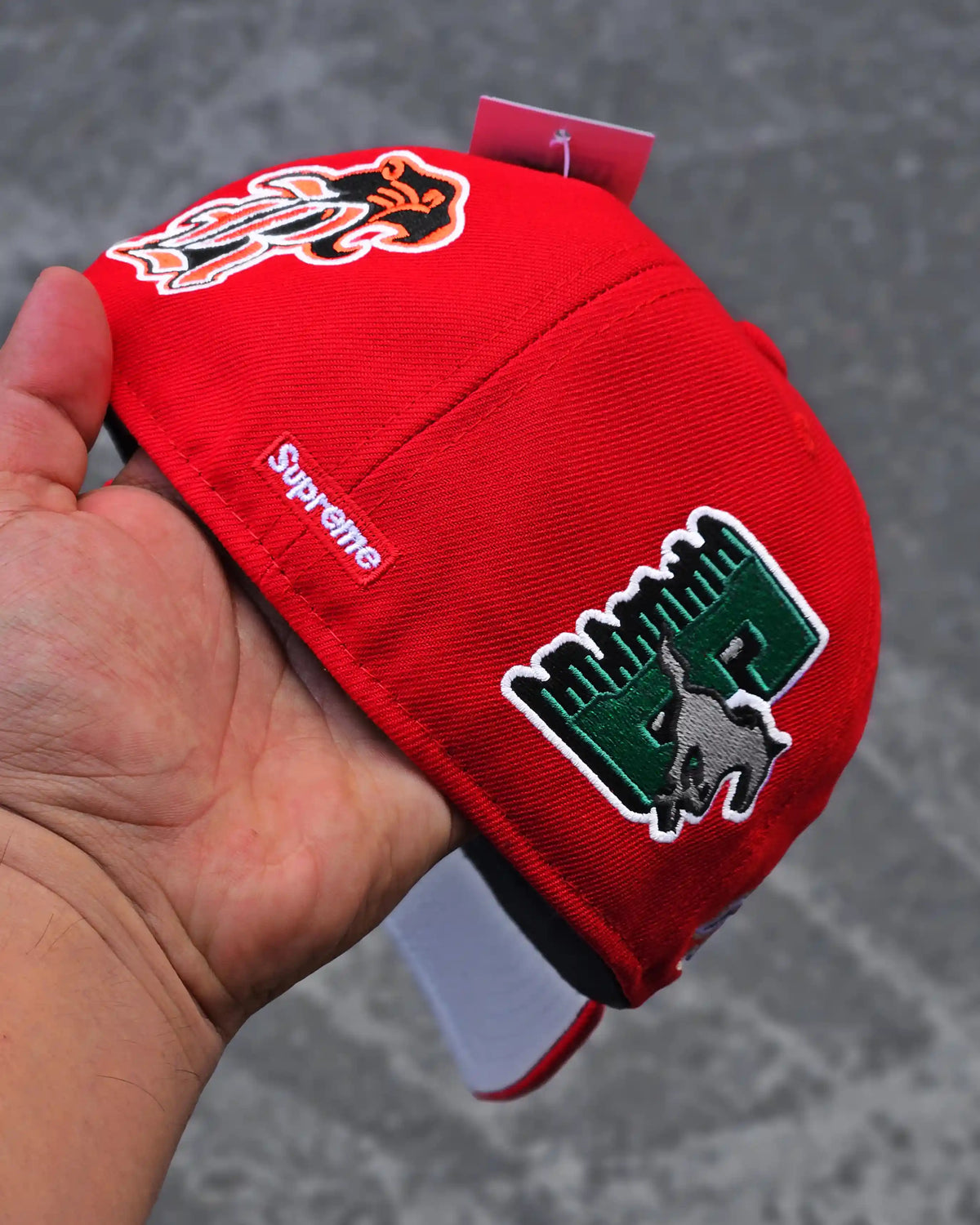 SUPREME EXCLUSIVE ROJO MASCOTS S