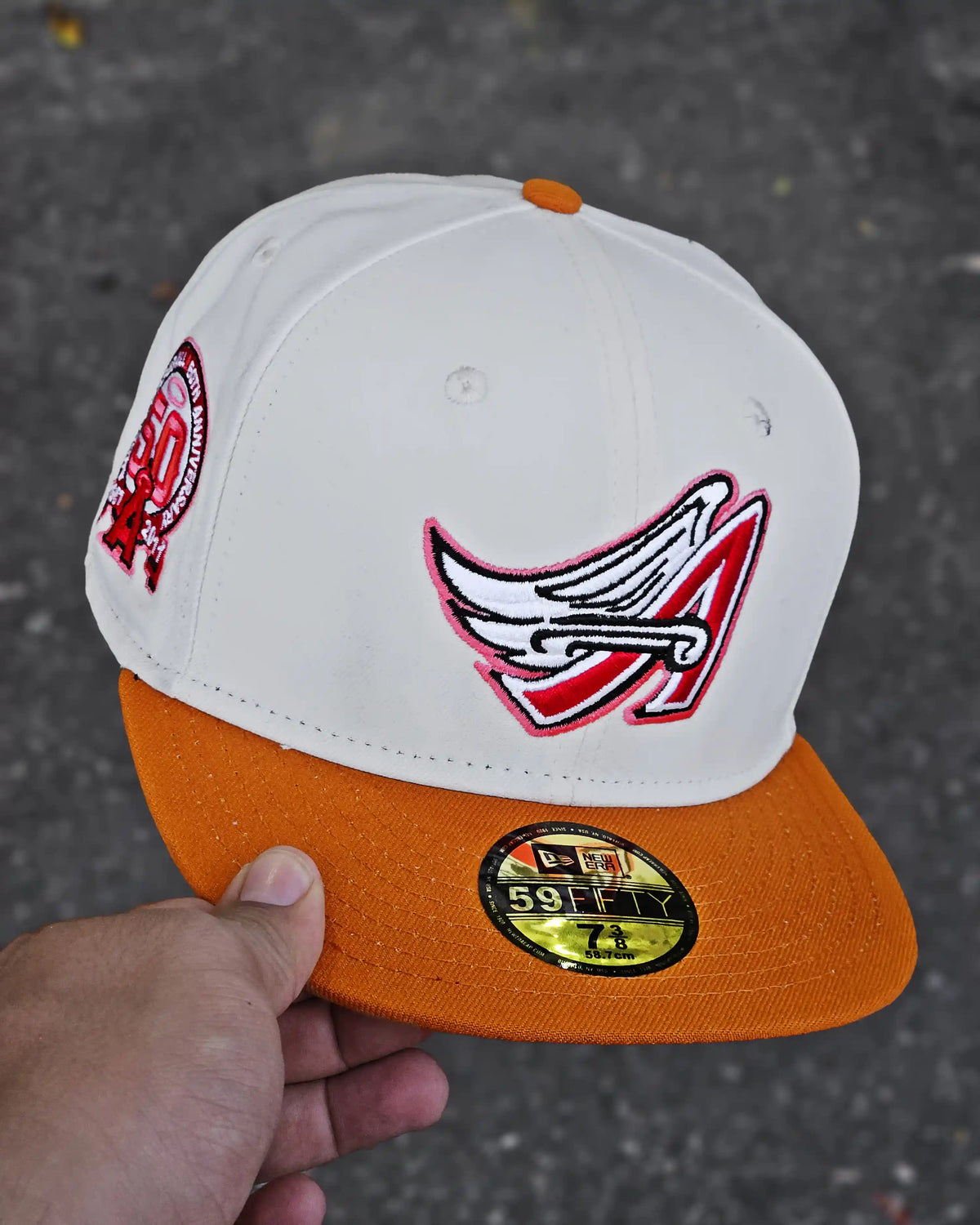 LOS ANGELES ANGELS BEIGE 5OTH ANNIVERSARY VISOR MOCCA UV ROJO