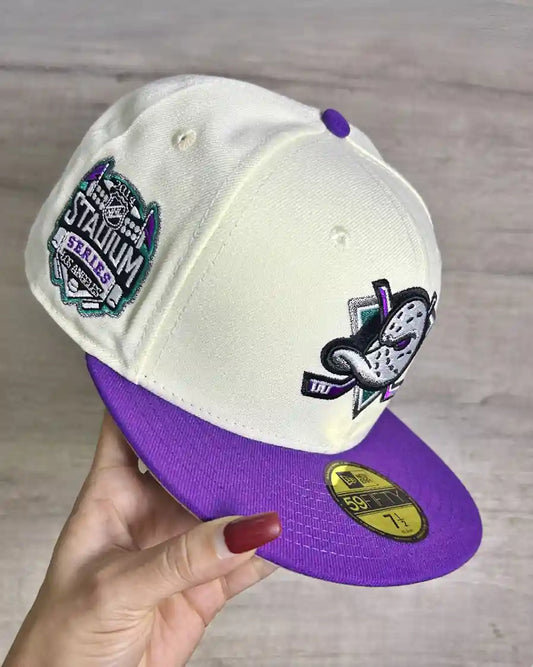 ANAHEIM DUCKS BEIGE STADIUM SERIES 2014 VISOR MORADO