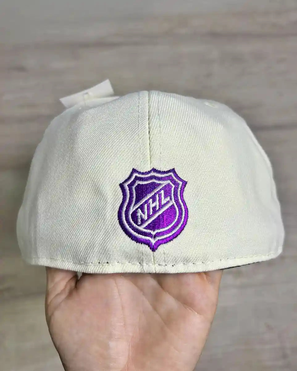 ANAHEIM DUCKS BEIGE STADIUM SERIES 2014 VISOR MORADO