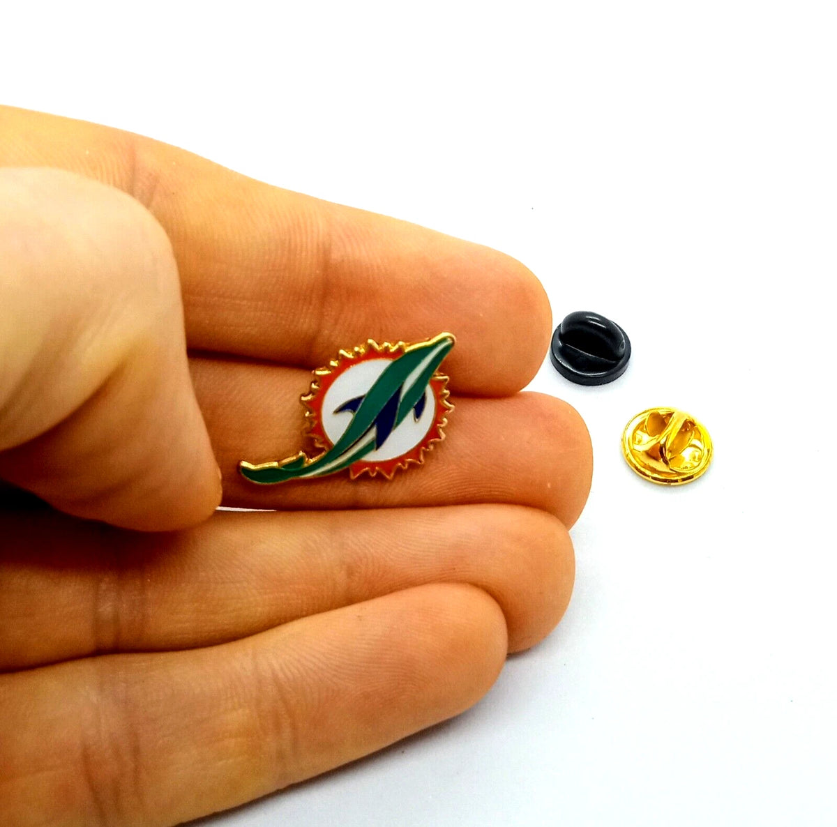 PIN MIAMI DOLPHINS CELESTE LOGO