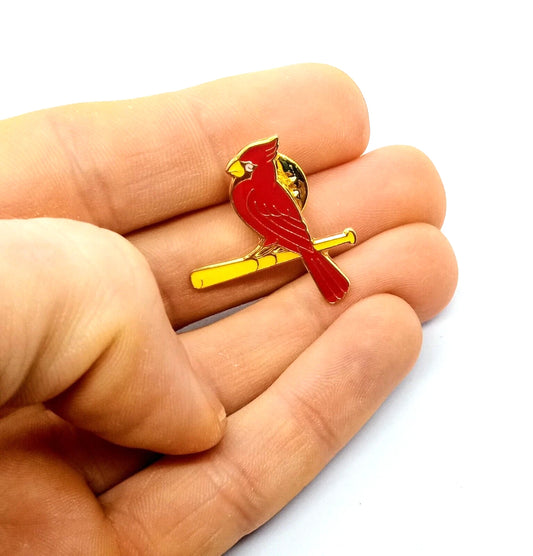 PIN SAN LUIS CARDENALES ROJO LOGO