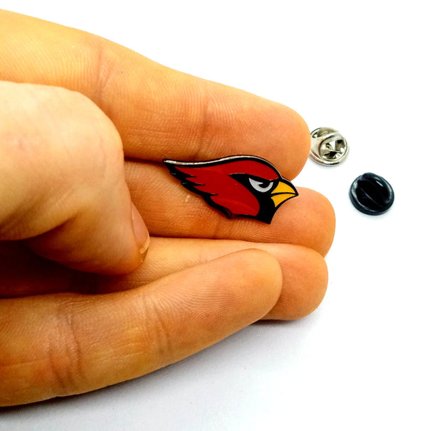 PIN ARIZONA CARDINALS ROJO LOGO - vista alternativa